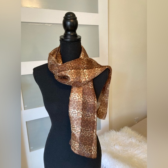 Leopard Print Scarf - Picture 1 of 3